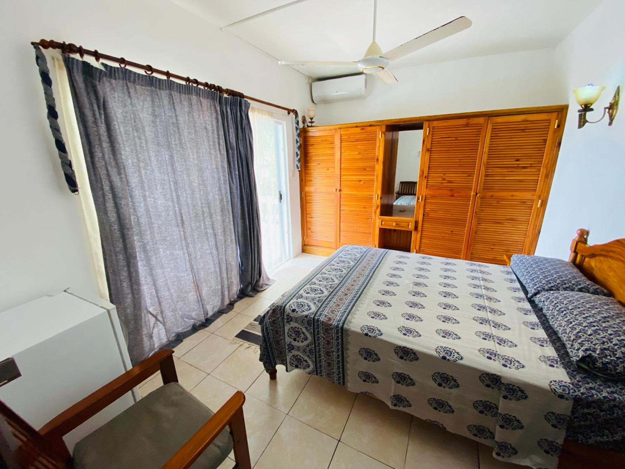 Oceanic View Apartments Beau Vallon  Buitenkant foto